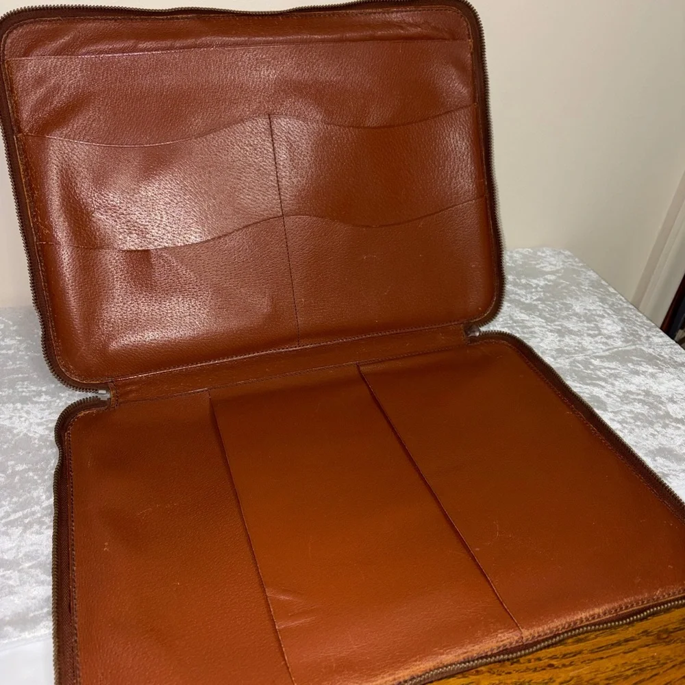 Louis Vuitton Monogram Zippered Poche Document Case - Picture 3 of 4